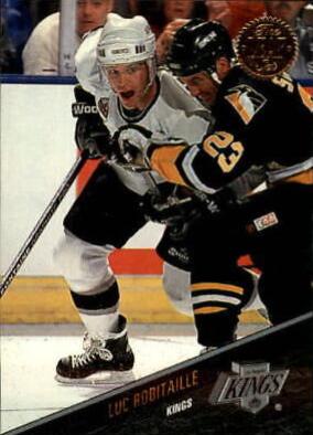 Luc Robitaille #20 Hockey Cards 1993 Leaf