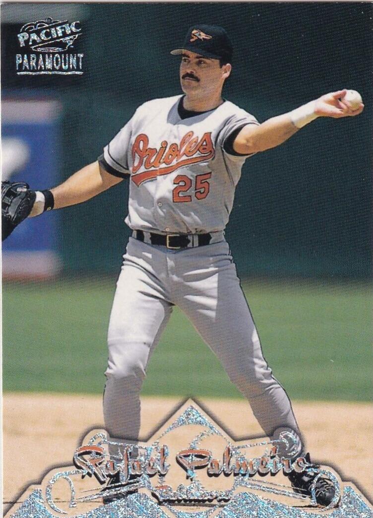 Rafael Palmeiro #16 Baseball Cards 1998 Pacific Paramount