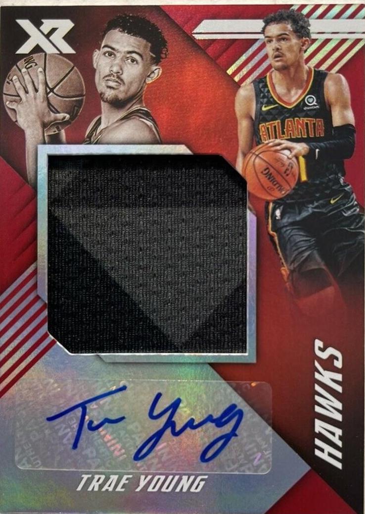 Trae Young #XR-TYG Basketball Cards 2018 Panini Chronicles XR Rookie Jumbo Swatch Autographs