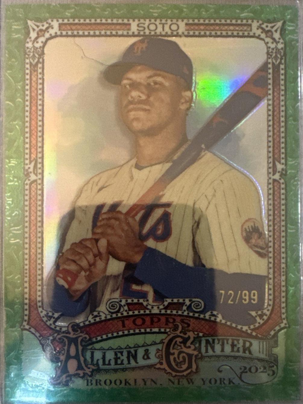 Juan Soto [Green Refractor Chrome Variation] #95