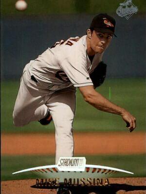 Mike Mussina #59 Baseball Cards 1999 Stadium Club