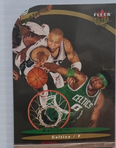 Walter McCarty #136 2003 Ultra Gold Medallion Basketball