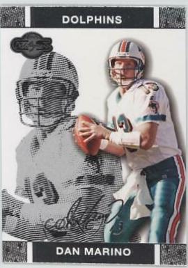 Dan Marino #40 Football Cards 2007 Topps CO Signers