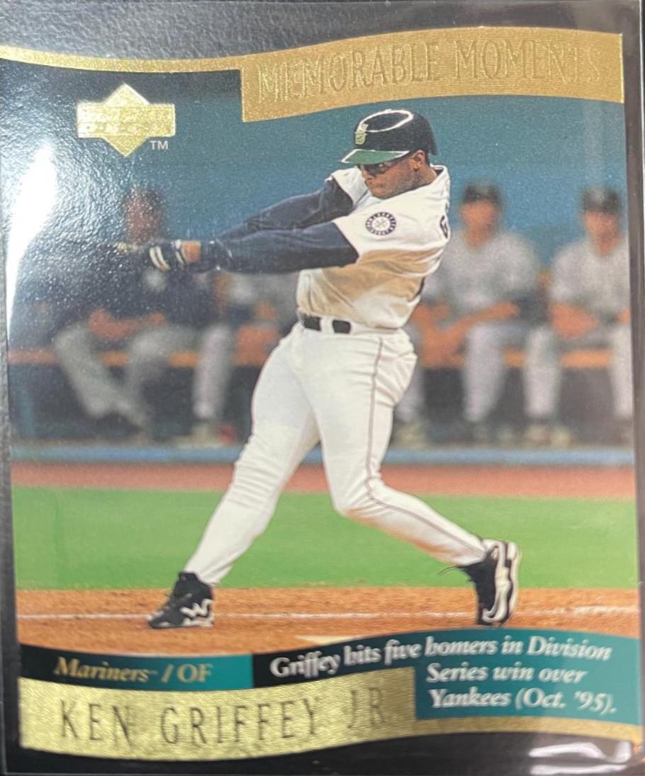 Ken Griffey Jr #9/10 Baseball Cards 1997 Upper Deck Memorable Moments