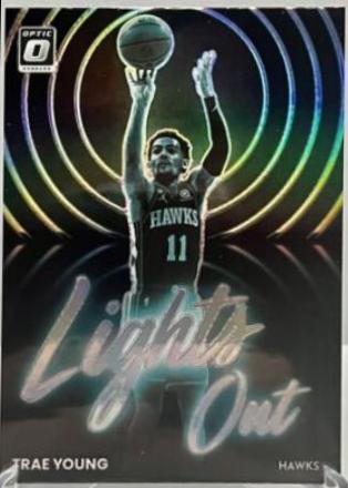 Trae Young [Holo] #8