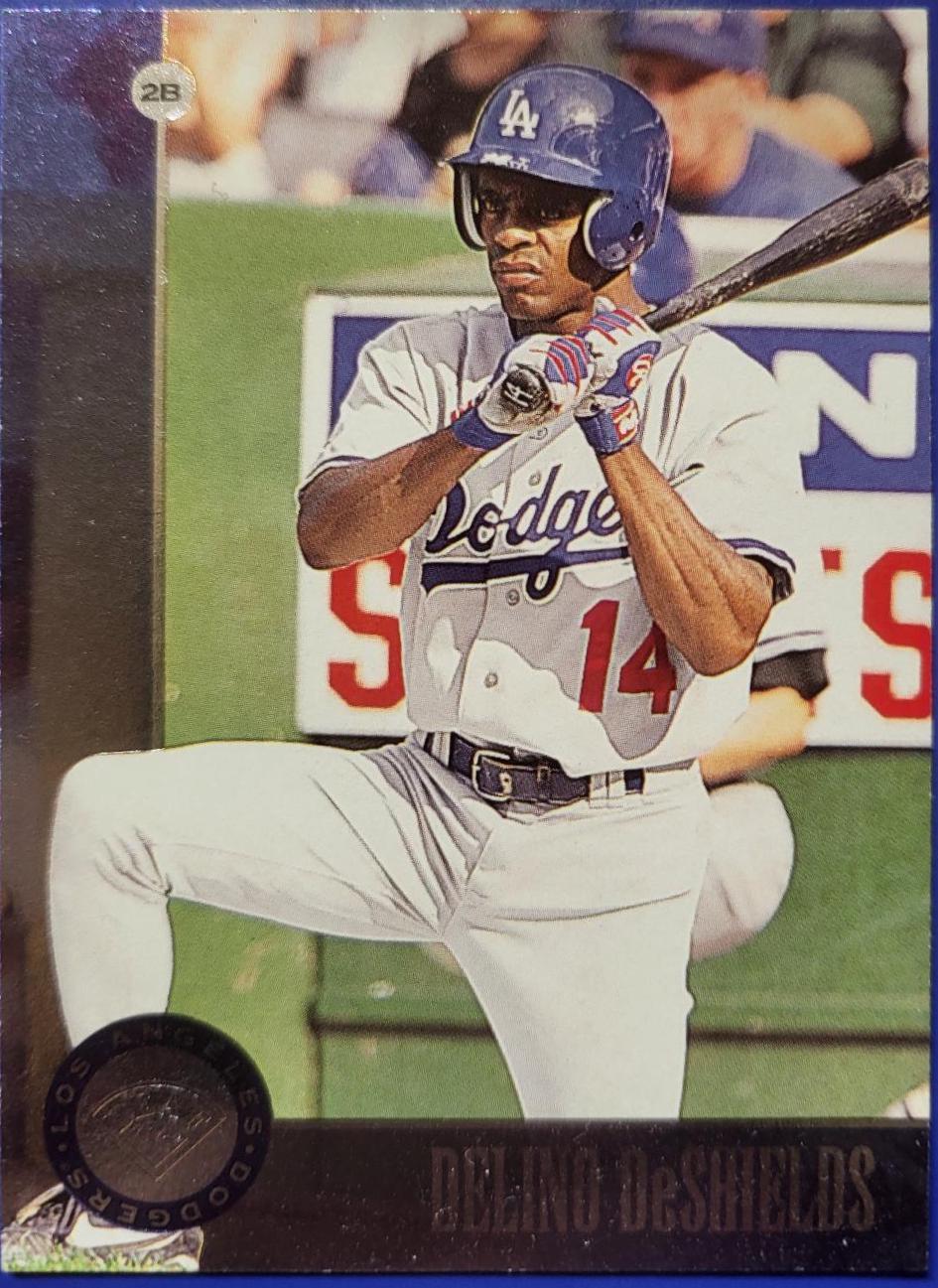 Delino DeShields #3 Baseball Cards 1996 Leaf