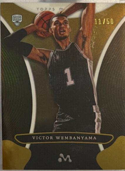 Victor Wembanyama [Gold Refractor] #17