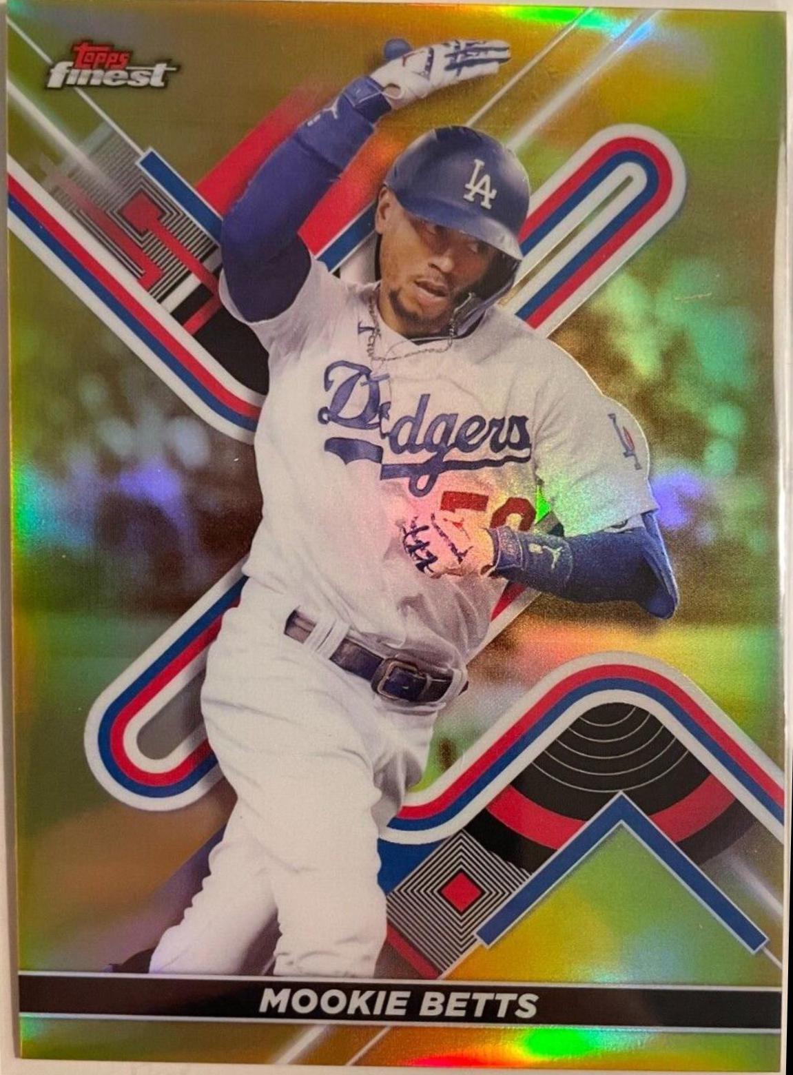 Mookie Betts [Gold Refractor] #59