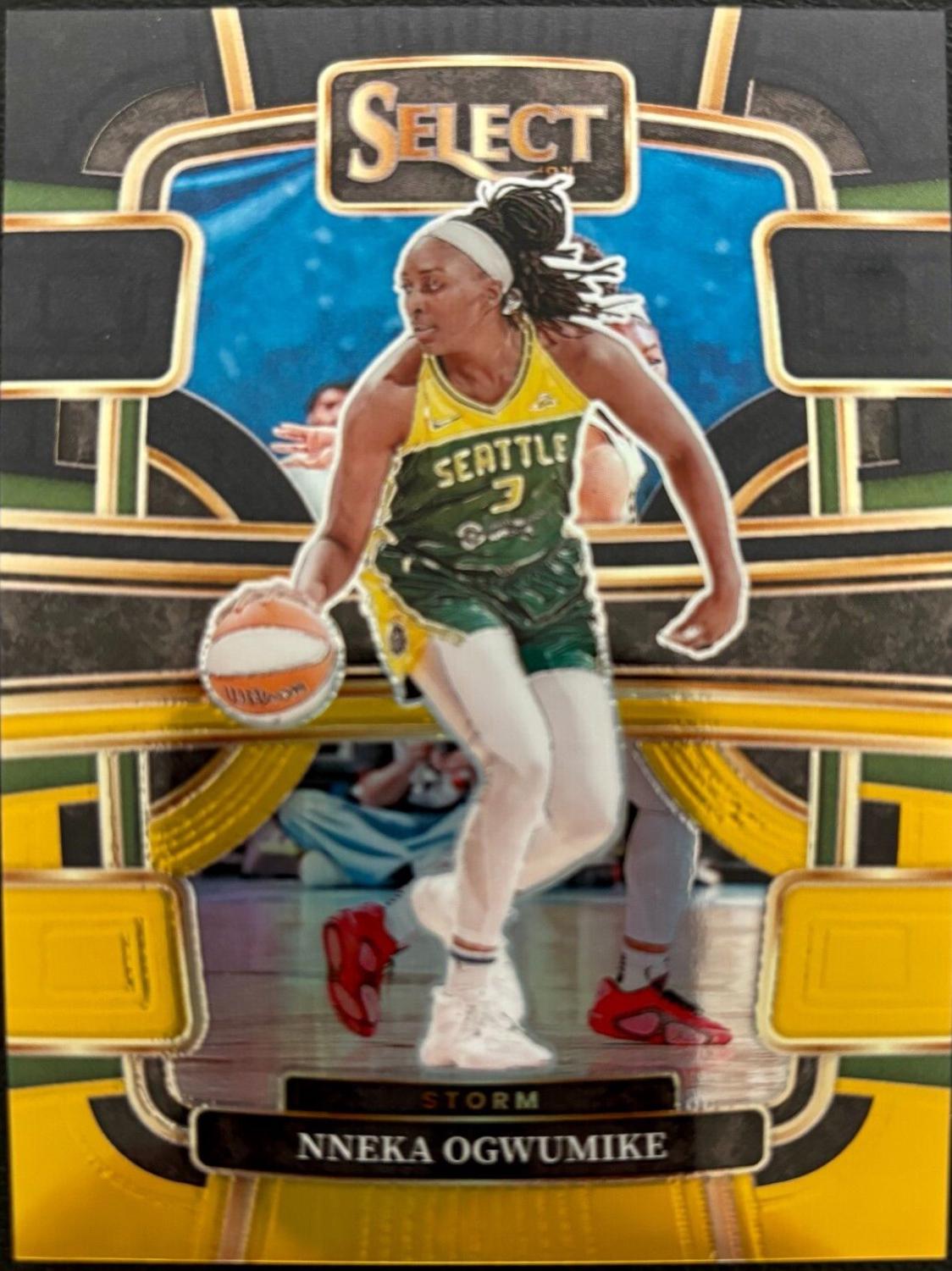 Nneka Ogwumike [Black Gold Prizm] #90