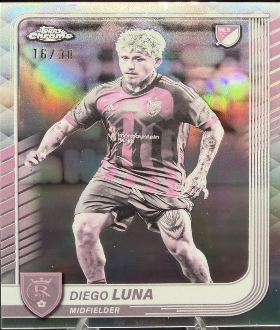 Diego Luna [Pearl Refractor] #149