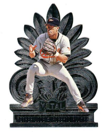 Roberto Alomar #1 Baseball Cards 1997 Metal Universe Mother Lode