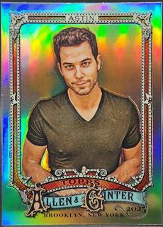 Skylar Astin