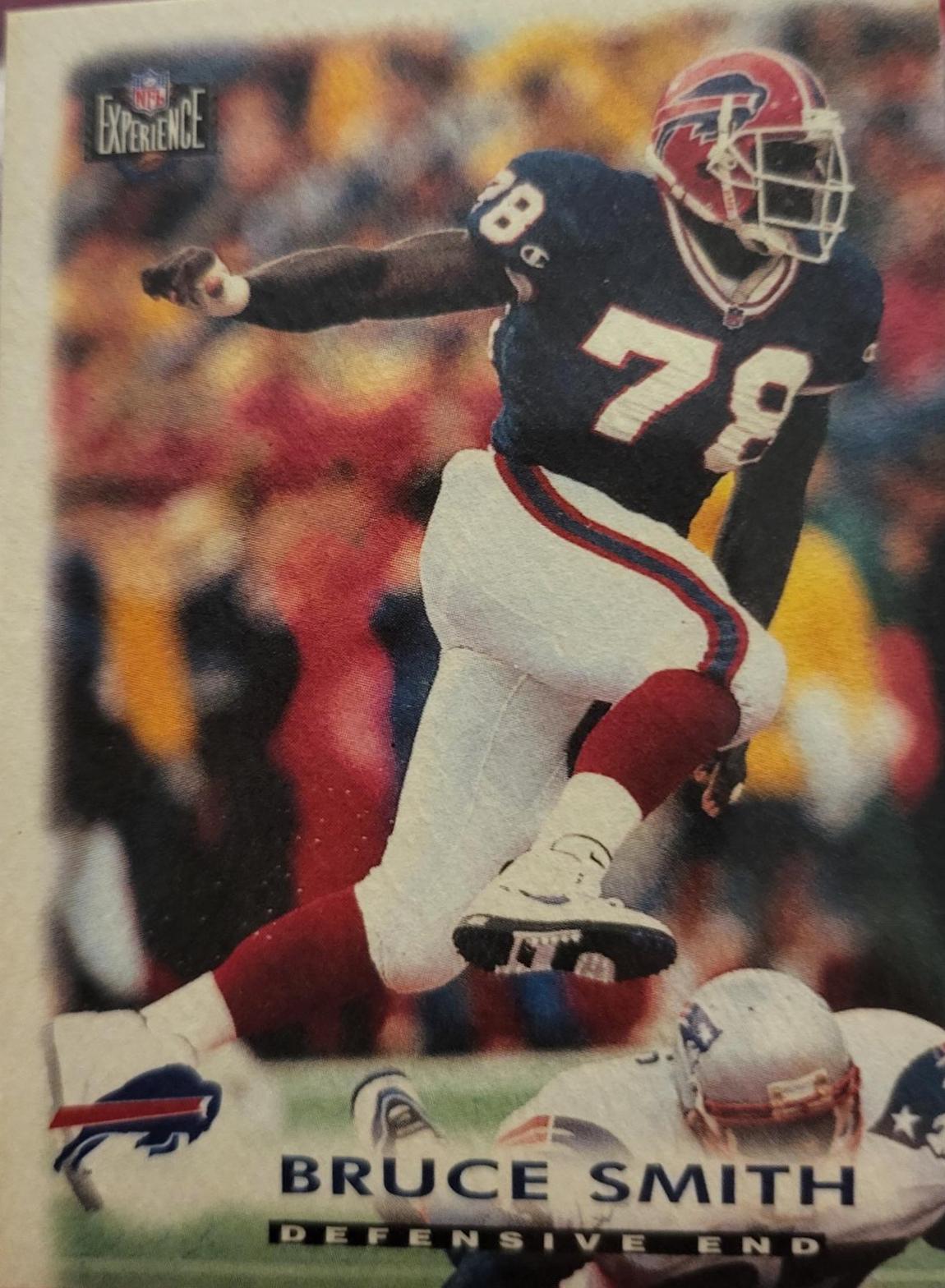 Bruce Smith #40 Football Cards 1997 Panini Score Board NFL Experience