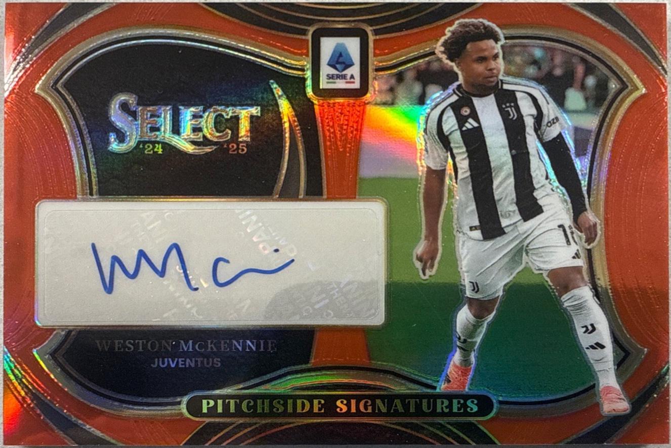 Weston McKennie [Red] #29
