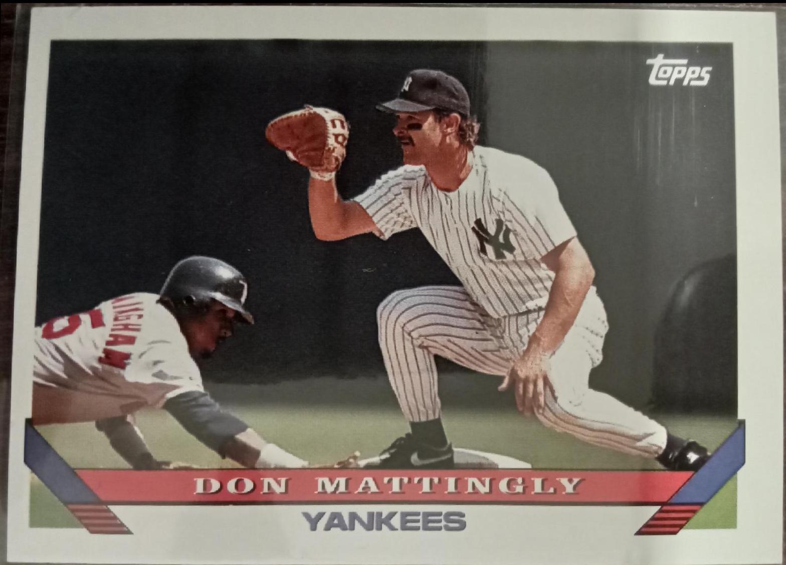 Don Mattingly #32 Baseball Cards 1993 Topps