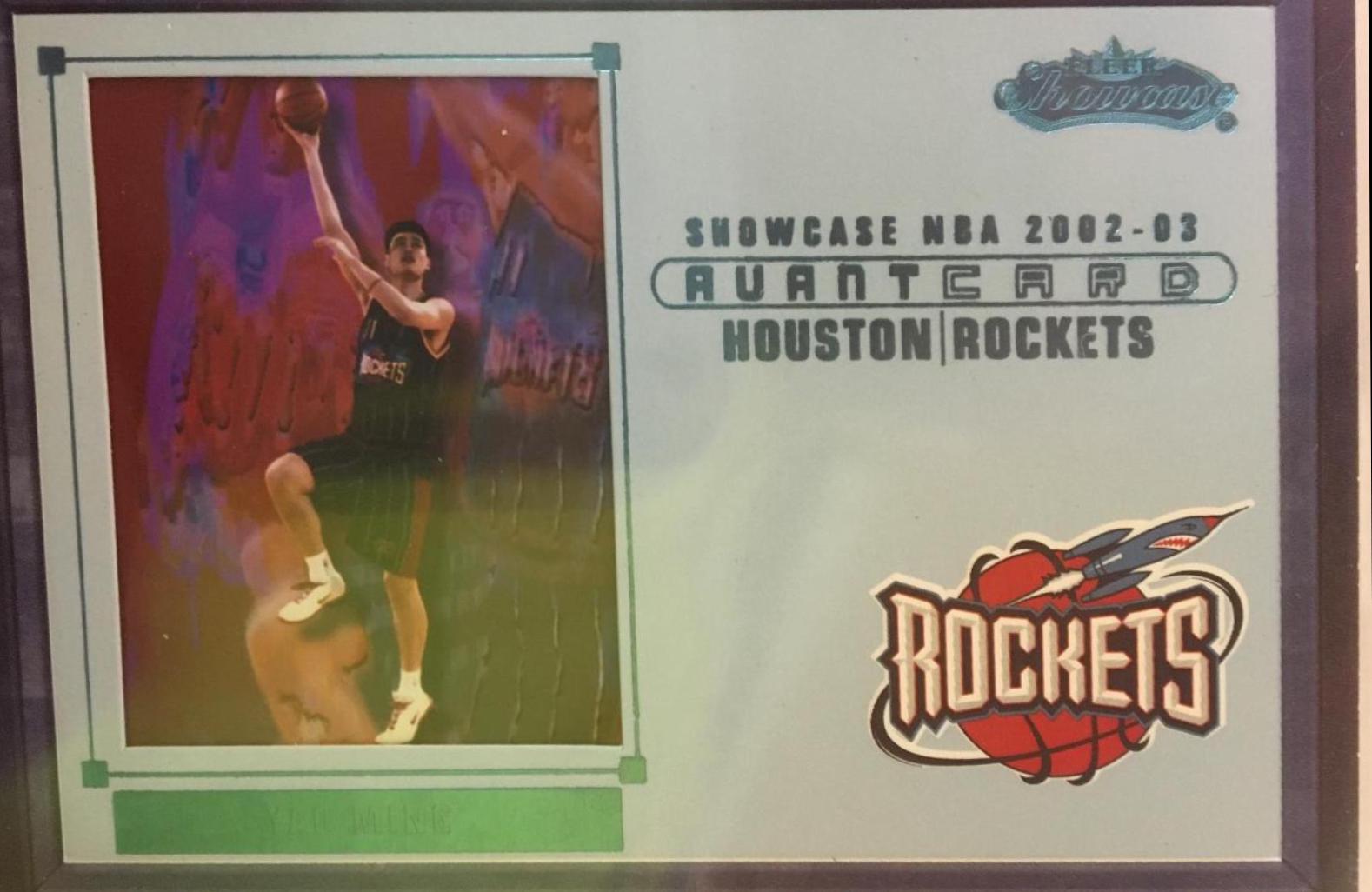 Yao Ming #120 Basketball Cards 2002 Fleer Showcase Avant Card