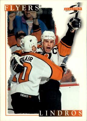 Eric Lindros #150 Hockey Cards 1995 Score