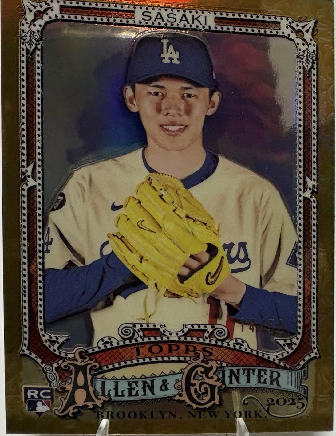 Roki Sasaki [Gold Refractor Chrome Variation] #92 Prices | 2025