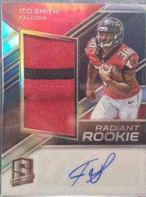 Ito Smith #RR-IS Football Cards 2018 Panini Spectra Radiant Rookie Patch Signatures
