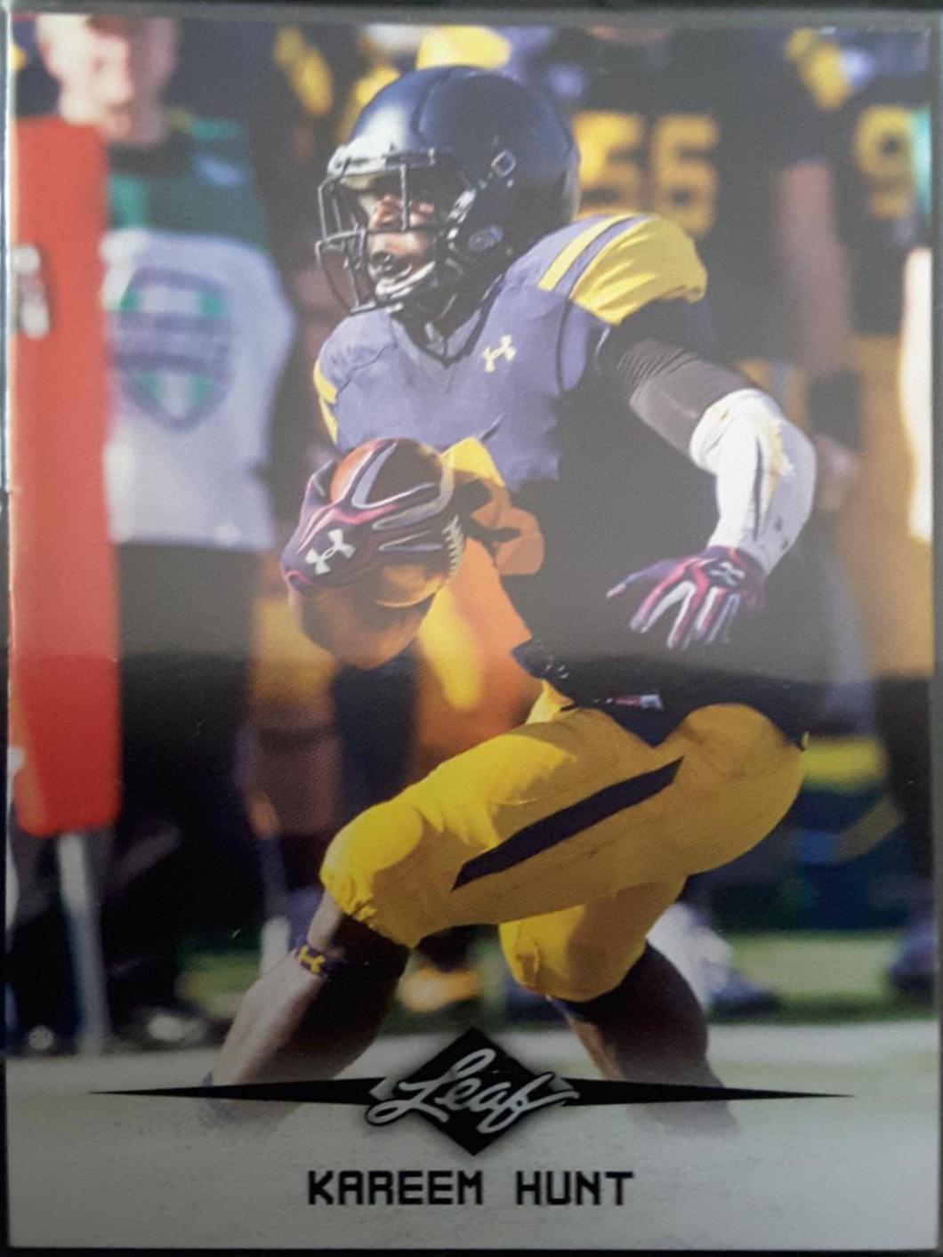 Kareem Hunt #5 Football Cards 2017 Leaf
