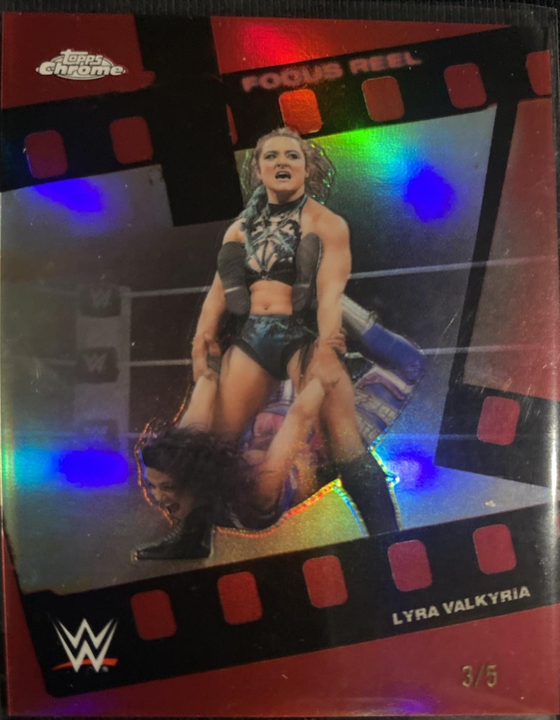 Lyra Valkyria [Red Refractor] #FR-12