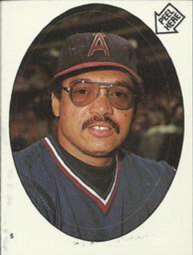 Reggie Jackson #5 Baseball Cards 1983 Topps Stickers