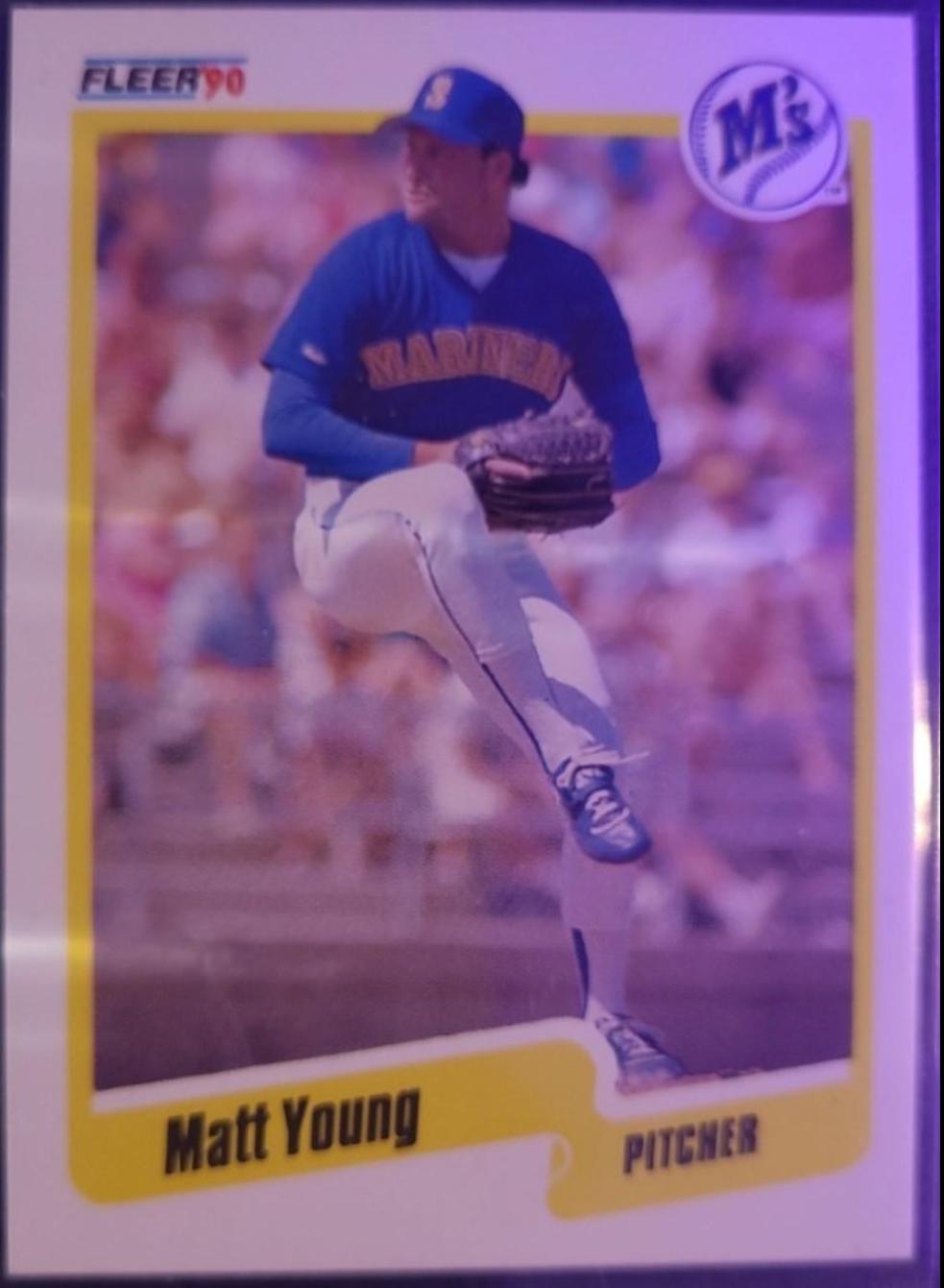 Matt Young #U-121 Baseball Cards 1990 Fleer Update