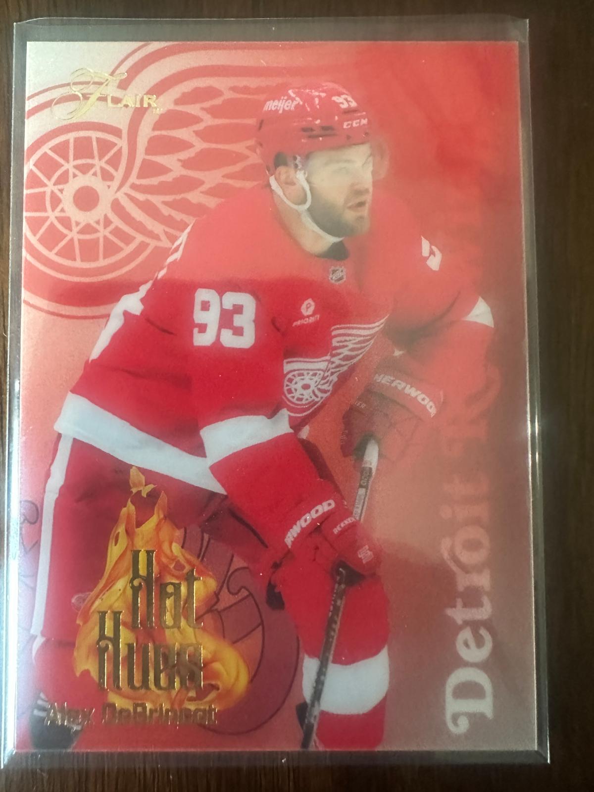 Alex DeBrincat #10 2025 Flair Hot Hues Hockey