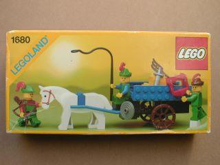 Hay Cart with Smugglers #1680 LEGO Castle