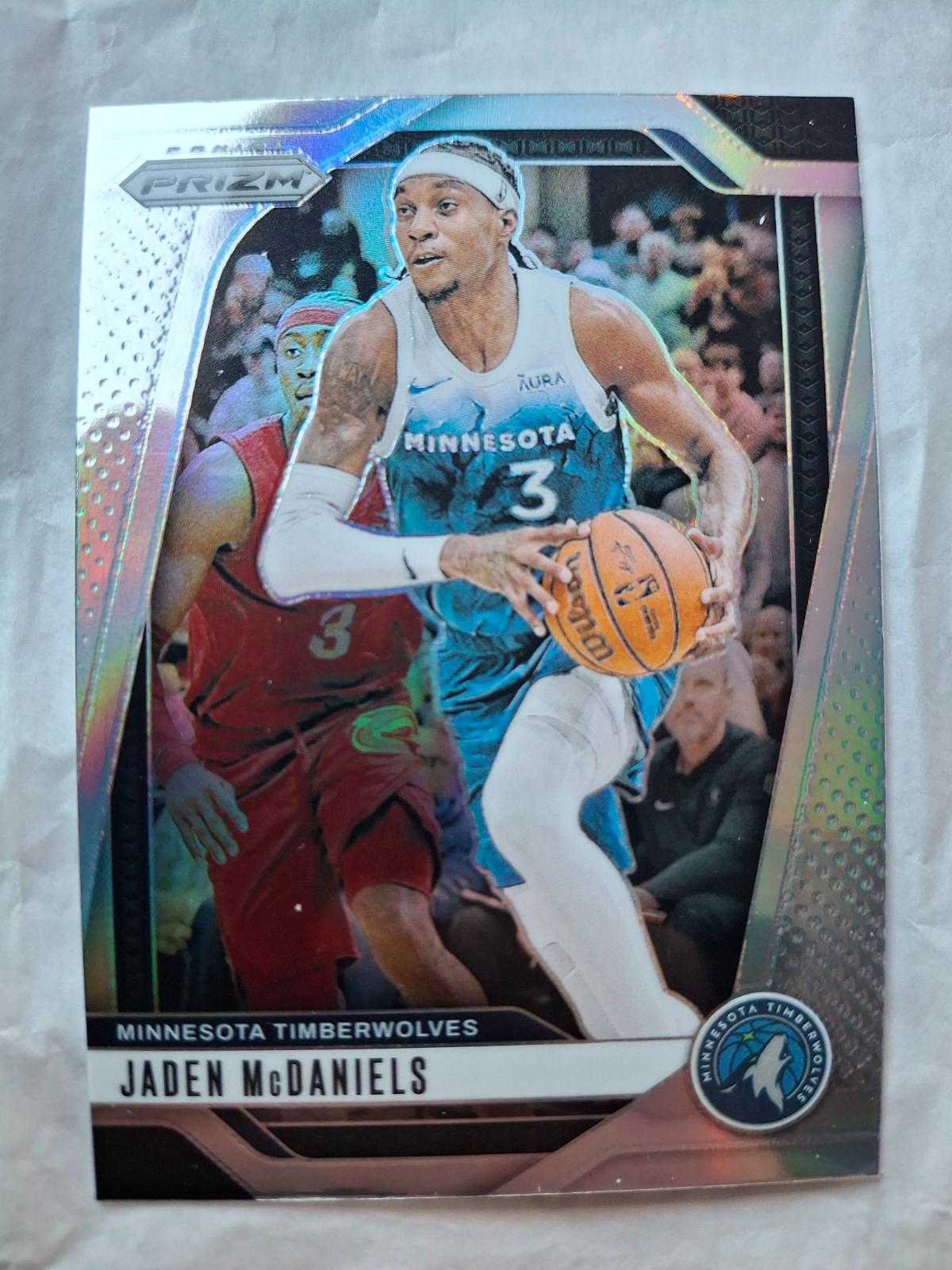 Jaden McDaniels [Silver] #175 Prices | 2024 Panini Prizm