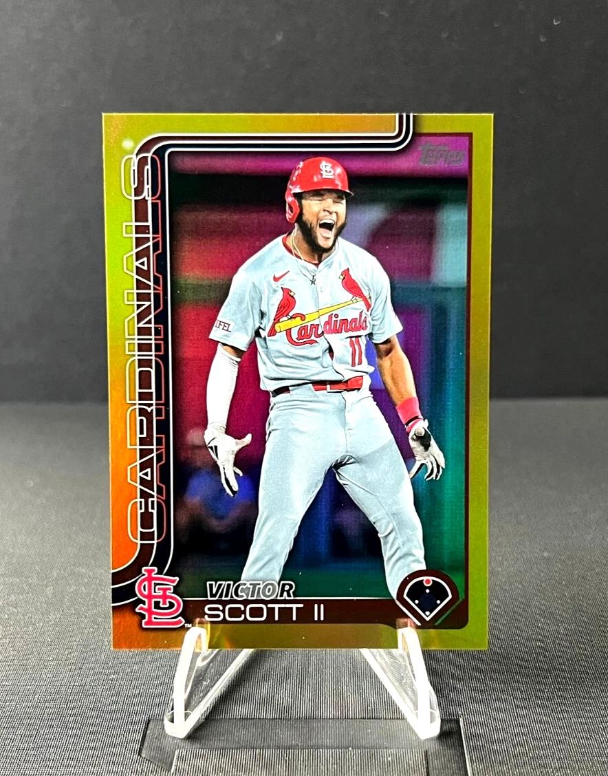 Victor Scott II [Gold Rainbow Foil] #551