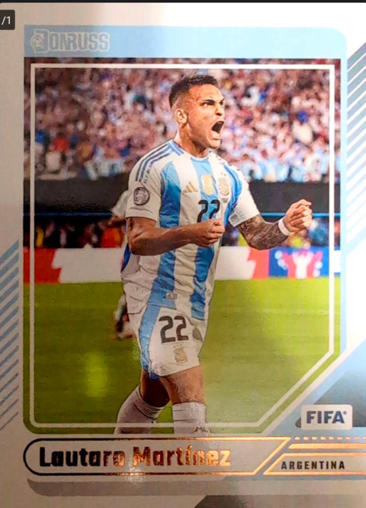 Lautaro Martinez #82 Soccer Cards 2024 Panini Donruss