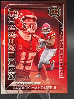 Patrick Mahomes II / Demarcus Robinson