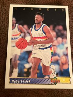 Robert Pack