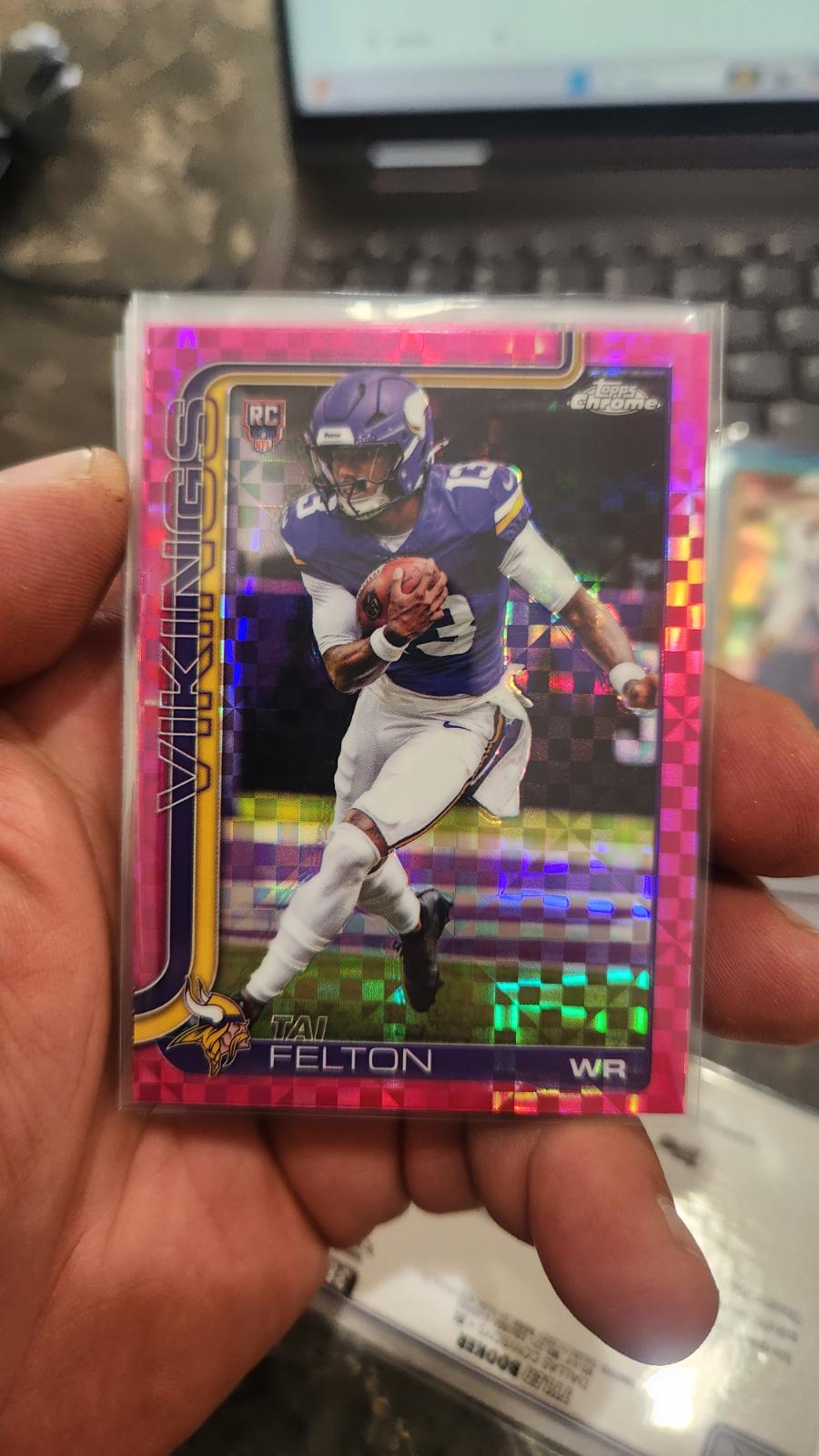 2025 Tai Felton [X-Fractor Pink] #395