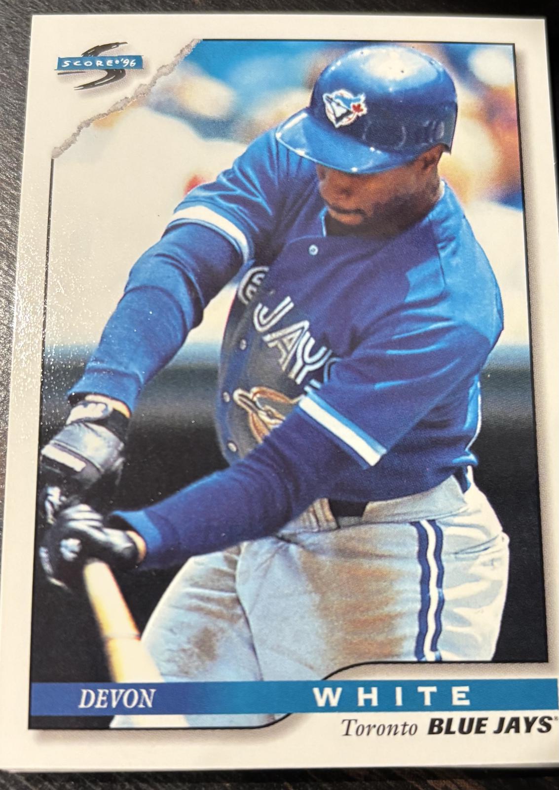 Devon White #28 Baseball Cards 1996 Score