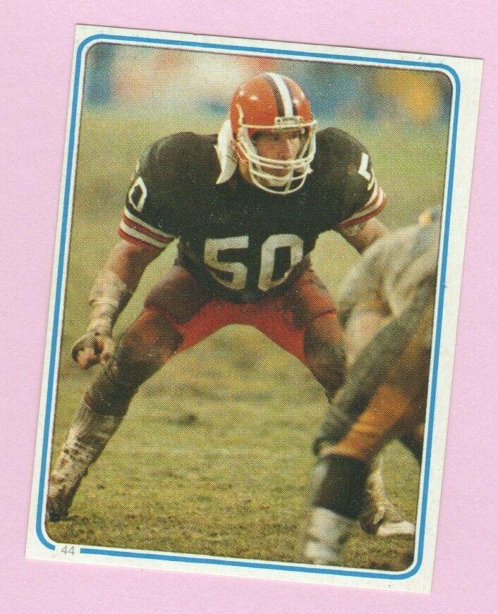 Tom Cousineau #44 Football Cards 1983 Topps Stickers