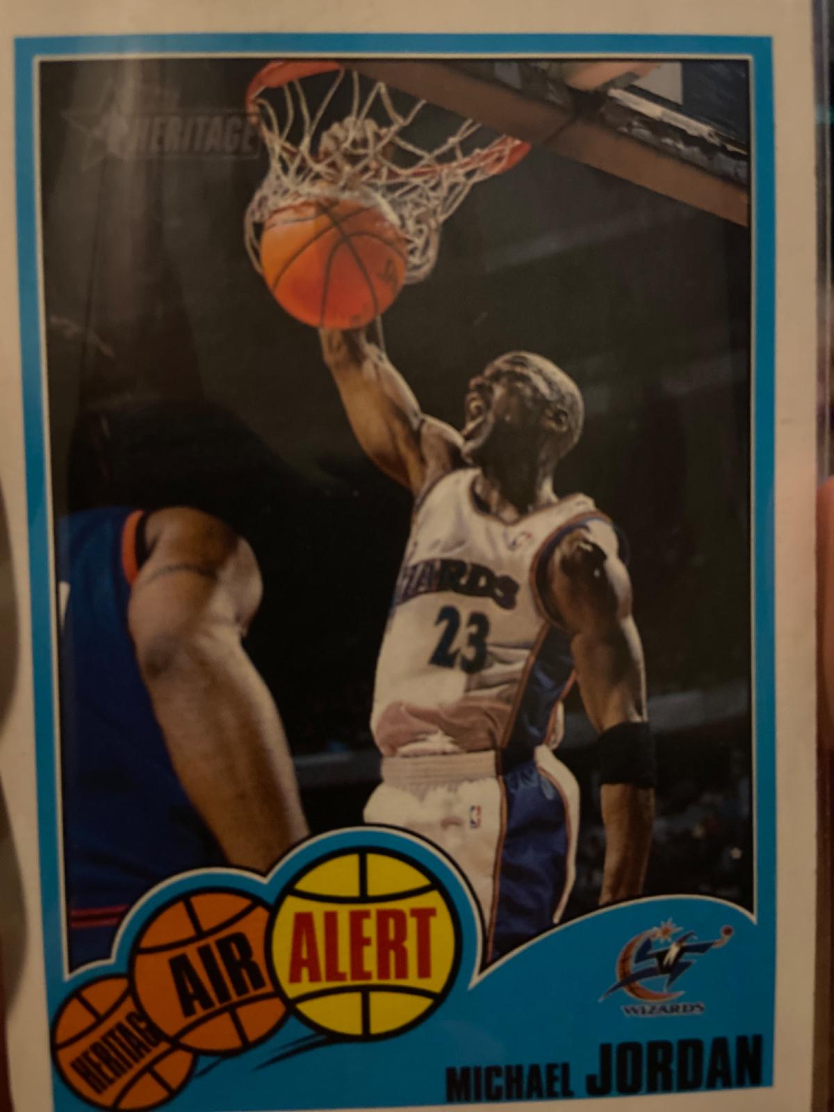 Michael Jordan #AIR10 Basketball Cards 2001 Topps Heritage Air Alert