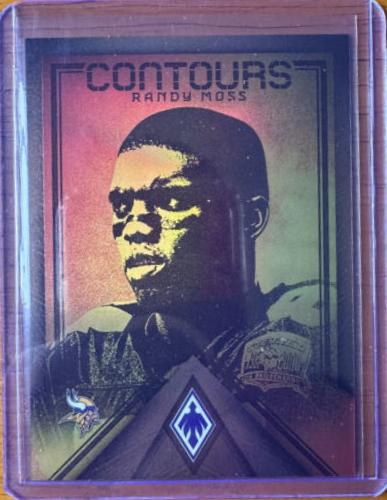 Randy Moss #CT-11 Football Cards 2022 Panini Phoenix Contours