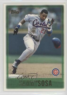 Sammy Sosa #305 Baseball Cards 1997 Topps