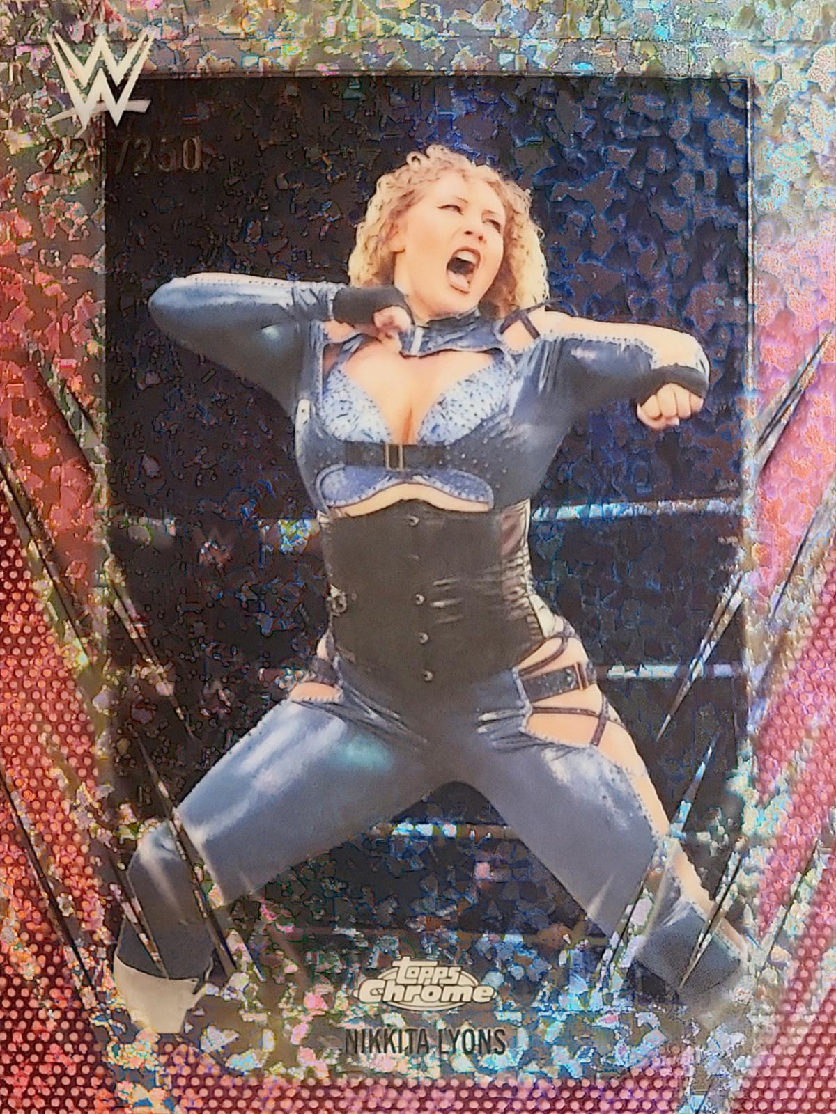 Nikkita Lyons [Pink Mini Diamond Refractor] #39