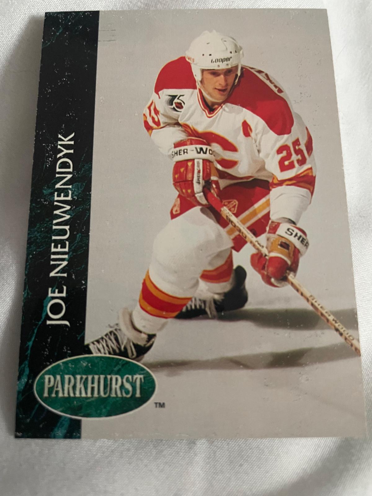 Joe Nieuwendyk #21 Hockey Cards 1992 Parkhurst