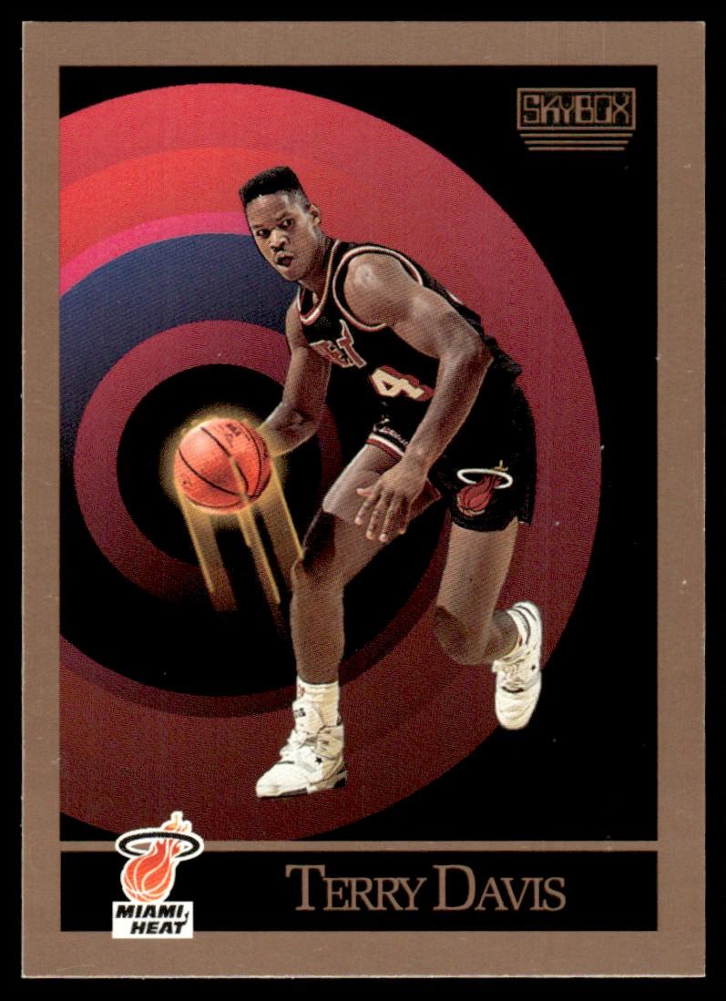Terry Davis #144 Basketball Cards 1990 Skybox