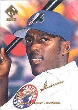 Vladimir Guerrero #87 Baseball Cards 2000 Pacific Private Stock