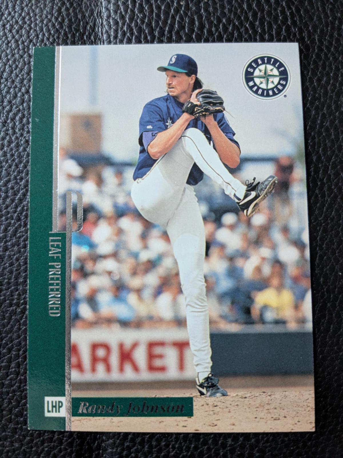 Randy Johnson #52 Baseball Cards 1996 Leaf Preferred