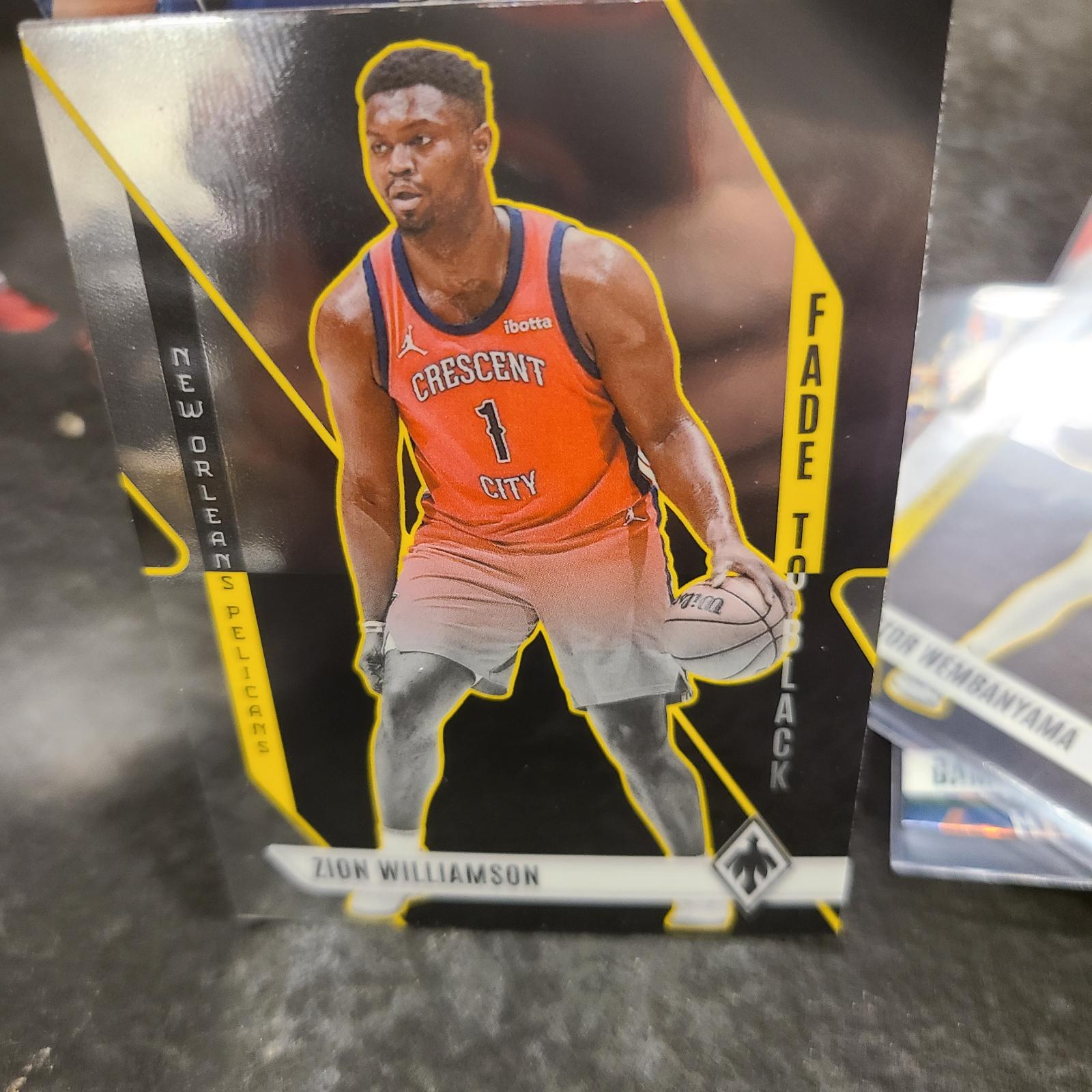 Zion Williamson #14 Basketball Cards 2023 Panini Phoenix Fade To Black