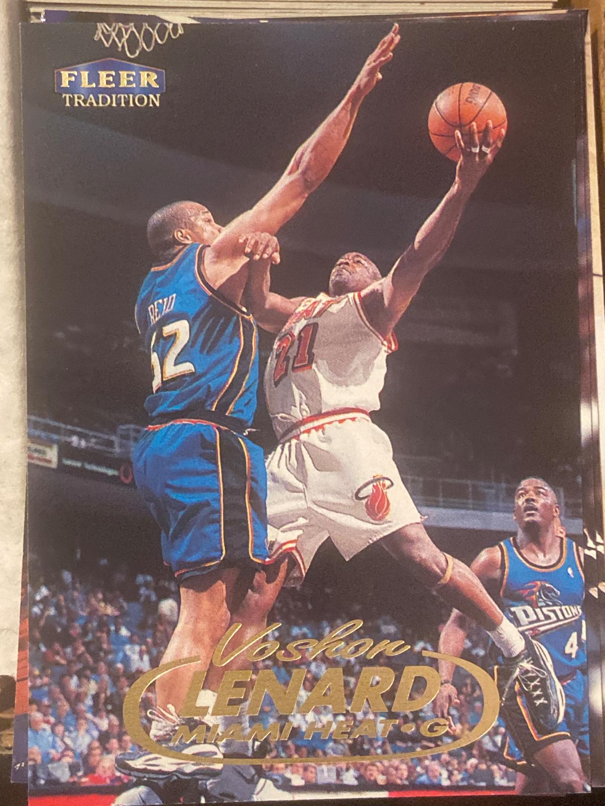 Voshon Lenard #120 1998-99 Fleer Tradition Basketball