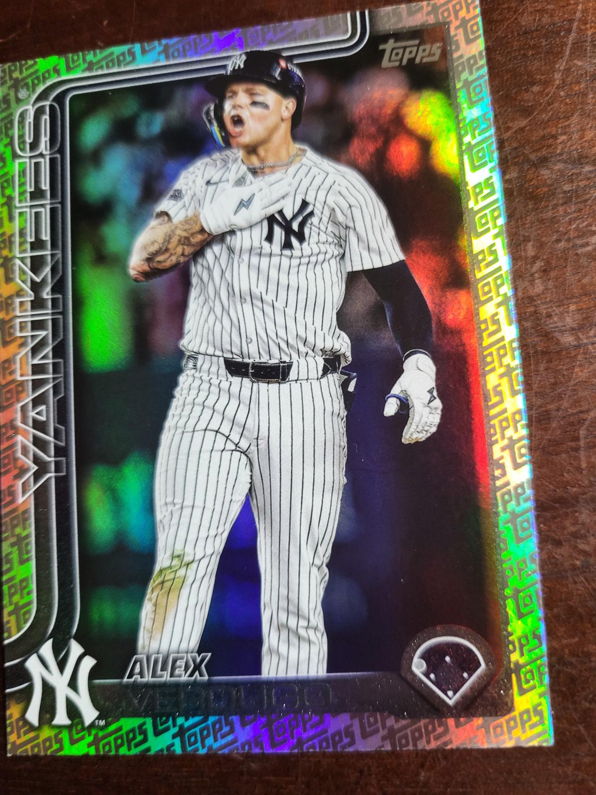 Alex Verdugo [Topps Foil Pattern] #392