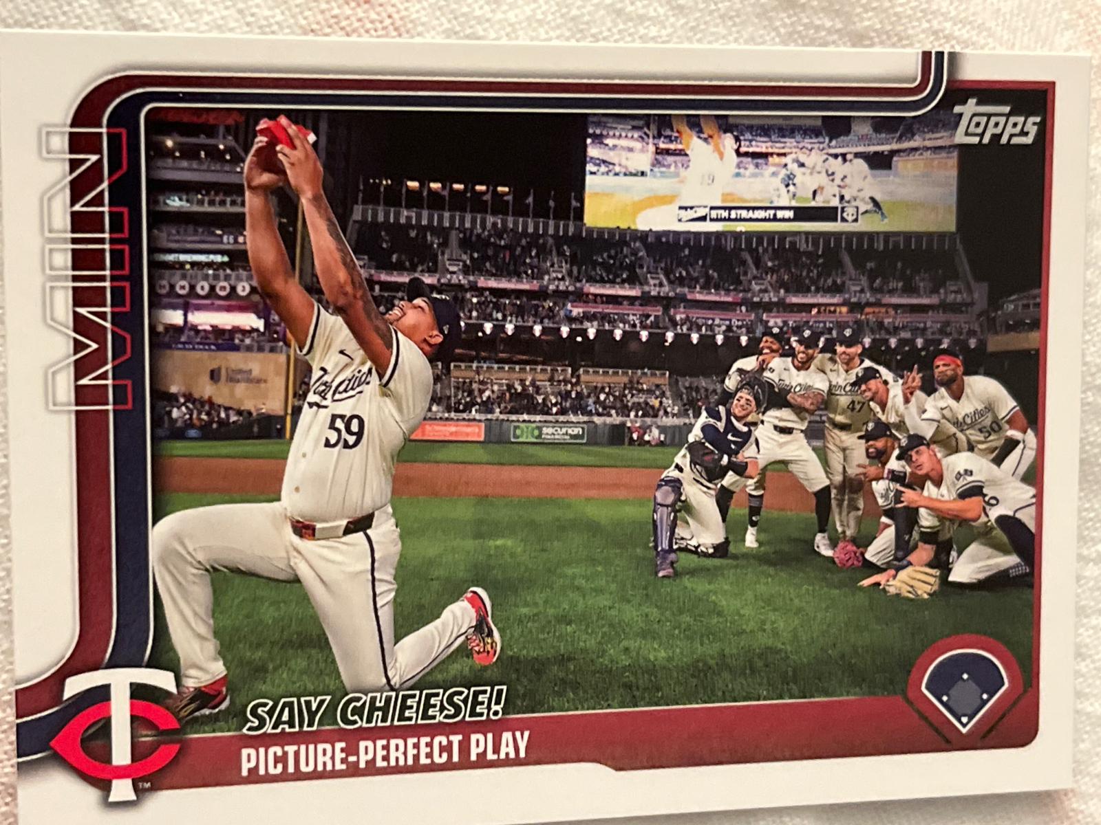 Checklist #81 Baseball Cards 2025 Topps
