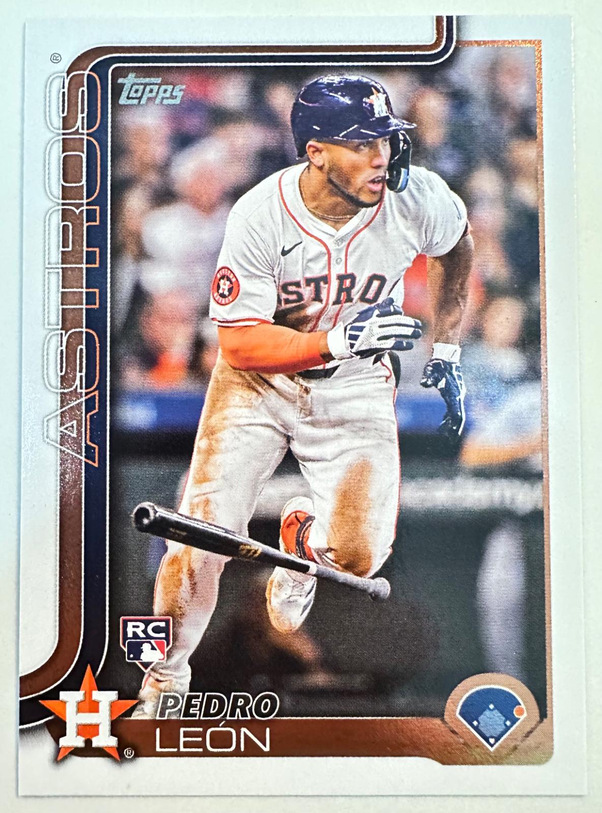 Pedro Leon #30 Baseball Cards 2025 Topps